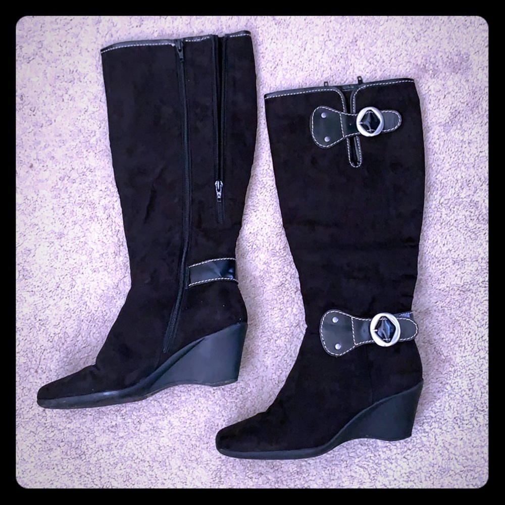 Aerosols Wonderling Expandable Calf wedge boot